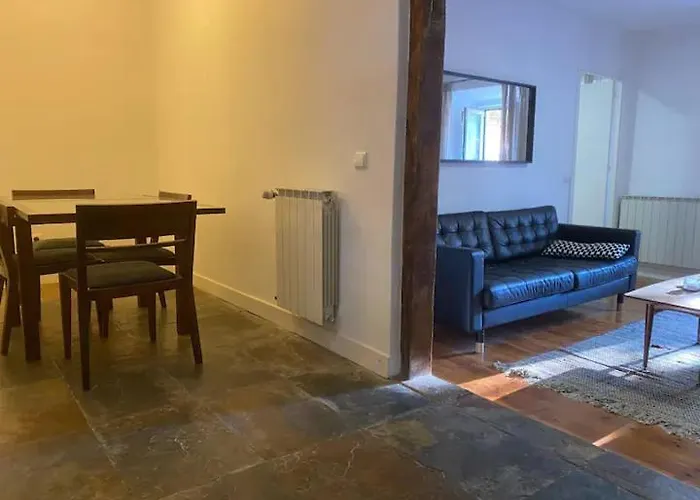 Necessidades Artists